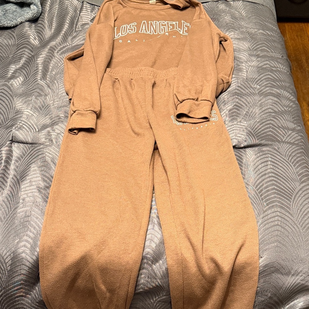 SHEIN Brown Sweatshirt and Pants Set